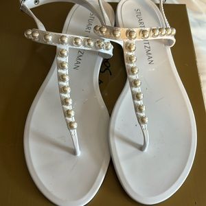 Jelly Stuart Weitzman will beautiful pearl studs